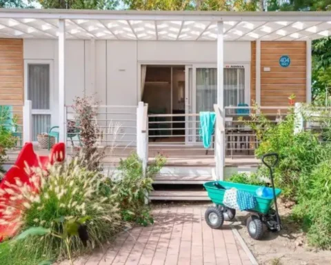 The Best Seaside Mobile Home Destinations in Italy for Families
