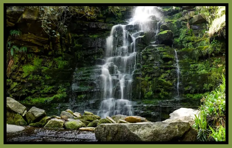 Peak District Waterfalls Popular Walks and Natural Attractions 