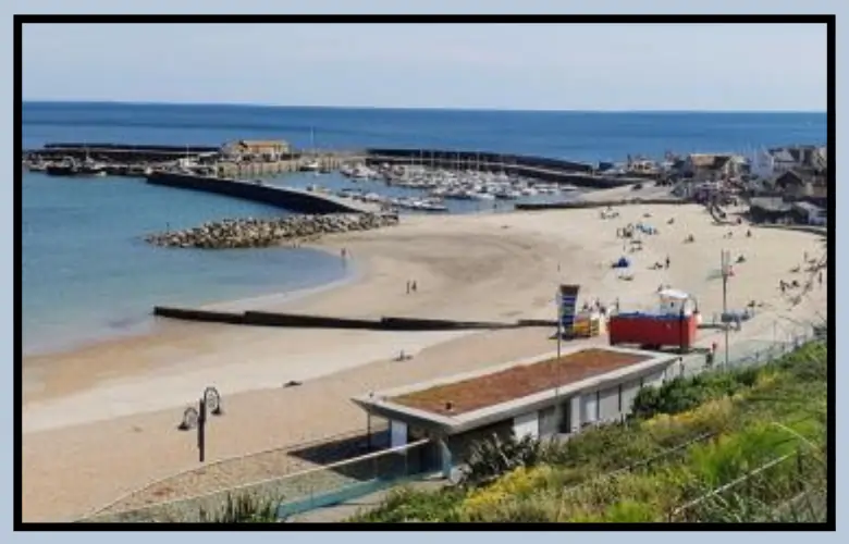 Lyme Regis Beach Visitor Information and Travel Tips