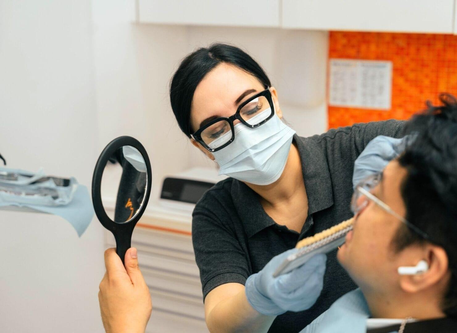 The aesthetic transformation of the smile and the excellence of dental veneers in Dubai