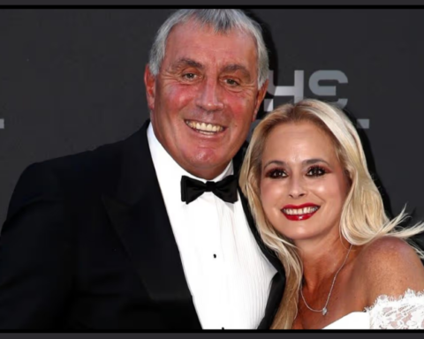 Peter Shilton Biography and Football Career 