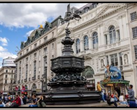 Piccadilly Circus Directions and Transport Guide 